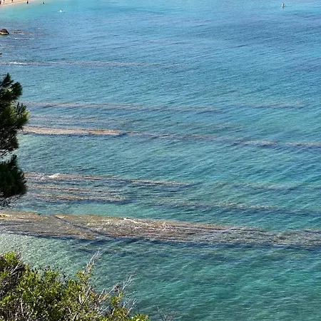 Albir Adventino アパート アルビール